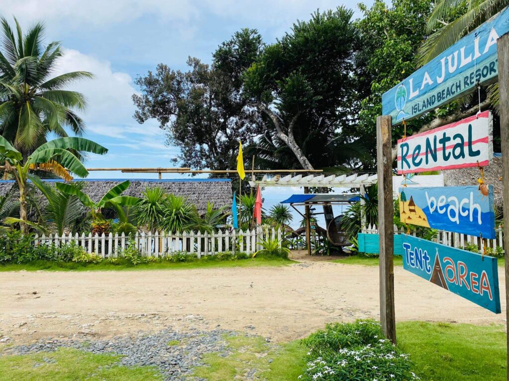 Picture of Beach Resort Near the Road.